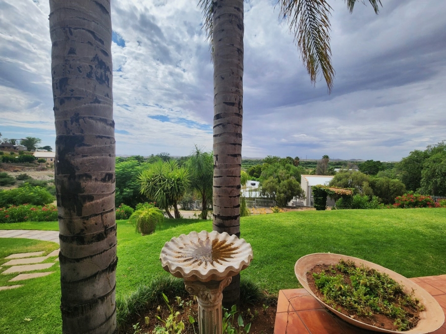 4 Bedroom Property for Sale in Keidebees Northern Cape